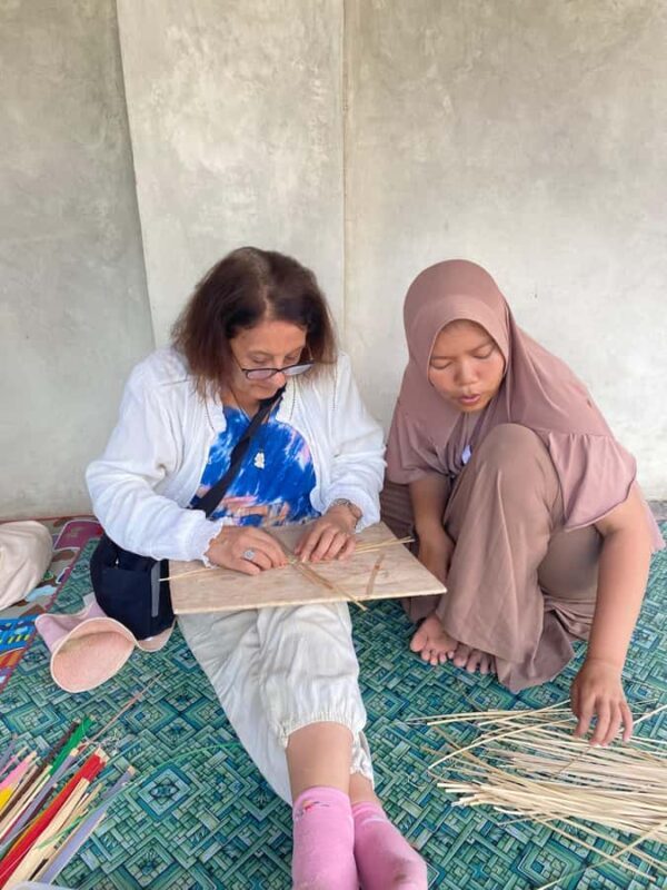 Sasak Village: Arts and Crafts Tour with Weaving and Pottery - Good To Know