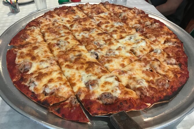 Saturday Chicago Pizza History and Tastings Bus Tour - What to Expect on the Tour