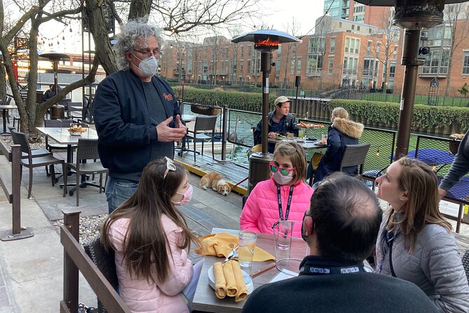 Saturday Chicago Pizza History and Tastings Bus Tour - The Sum Up