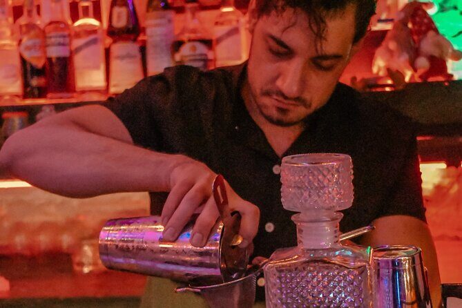 Saturday Night Bar Crawl in Guadalajara Mexico - Discovering Guadalajara’s Nightlife: An In-Depth Look