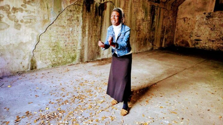 Savannah: African American History Walking Tour W/ Transfer - Tour Duration and Language