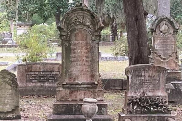 Savannah: Bonaventure Cemetery Golf Cart Guided Tour - Getting to the Meeting Point