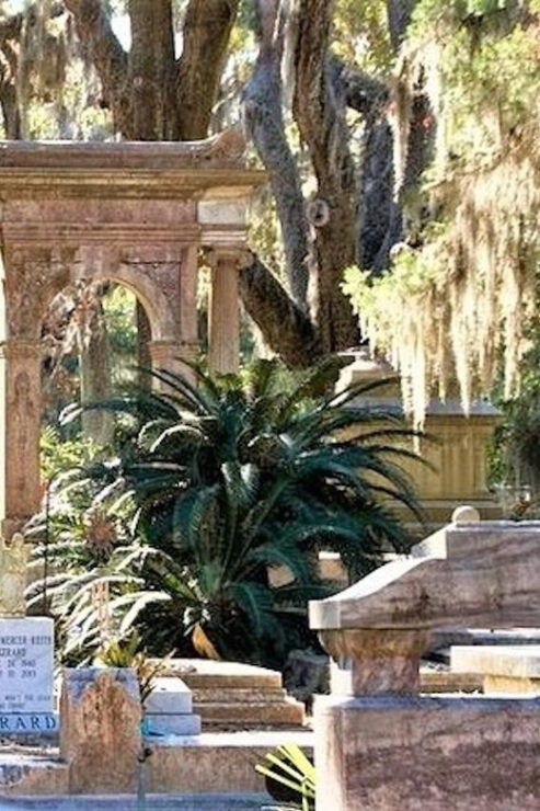 Savannah Bonaventure Walking Tour With Transportation - Explore Bonaventure Cemetery