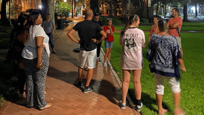 Savannah Haunted Pub Crawl-Walking Tour Historic District - Highlights and Key Features