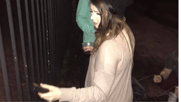 Savannah Haunted Pub Crawl-Walking Tour Historic District - Accessibility and Language Support