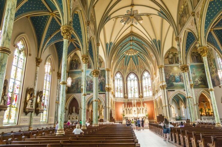Savannah: Historic Church Tour - Experience
