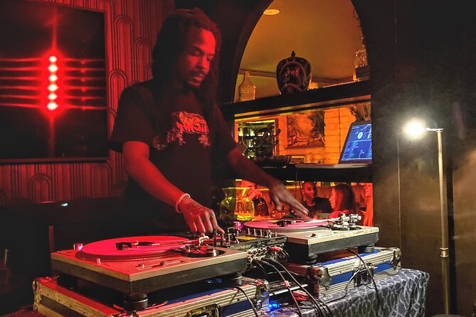 Savannah Live Music Walking Tour - Leisurely Pub Crawl With Live Shows