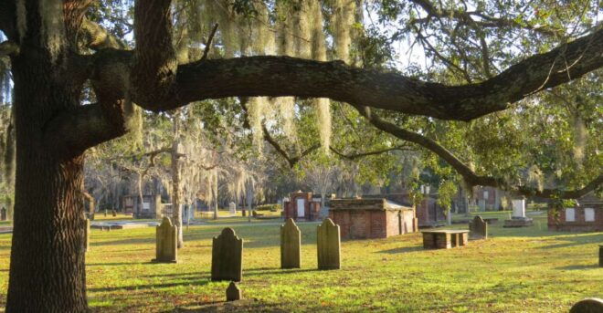 Savannah: Self-Guided Ghost Walking Audio Tour - Activity Description