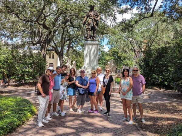 Savannah: Walking Savannah's Hidden History - Discovering Savannahs Untold Stories