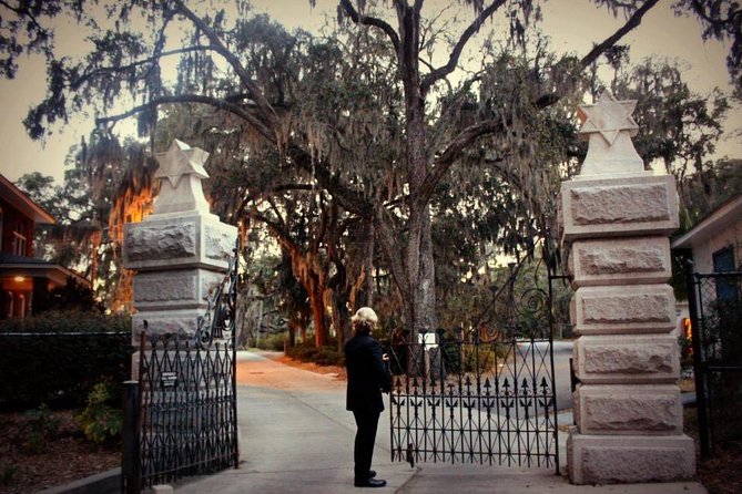 Savannahs Bonaventure Cemetery After Hours Group Tour - Reviews and Traveler Photos