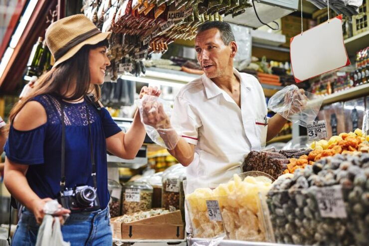 Savannah's Palate: A Culinary Journey Through History - Vibrant Tastes of Historic District