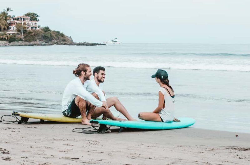 Sayulita: Private Surf Lesson women instructor - Sayulita: Private Surf Lesson with Women Instructor