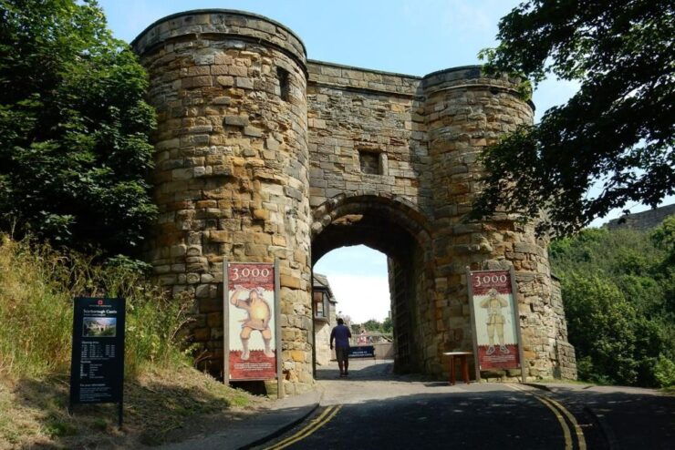 Scarborough: Quirky Self-Guided Smartphone Heritage Walks - Discovering Scarboroughs Compelling History