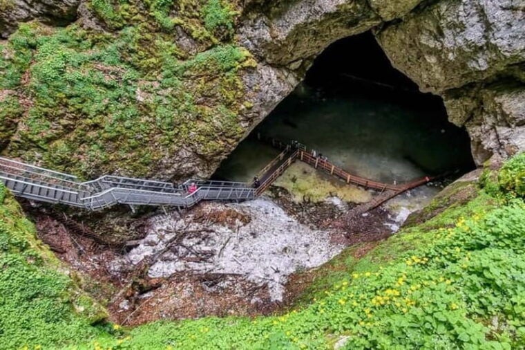 Scarisoara-World greatest Ice cave: one day tour from Oradea - Practical Tips for Your Trip