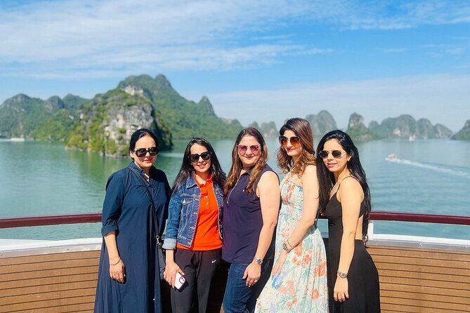 Scarlet Pearl Cruise 5 Star Yacht in Lan Ha Bay (2D1N) - Authentic Insights from Past Reviews