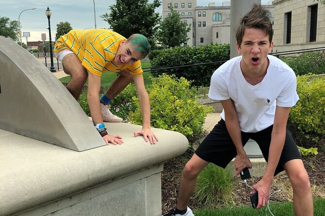 Scavenger Hunt Adventure in Toronto by Zombie Scavengers - Earn Points and Enjoy the Adventure