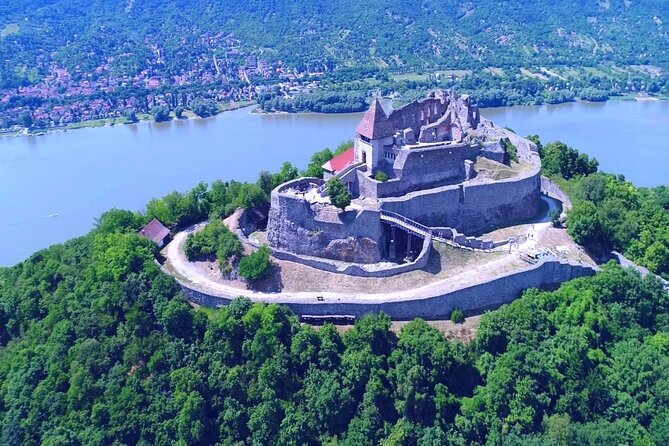 Scenic Danube River Bend Hills & the Art Town: Private Car Tour - The Sum Up