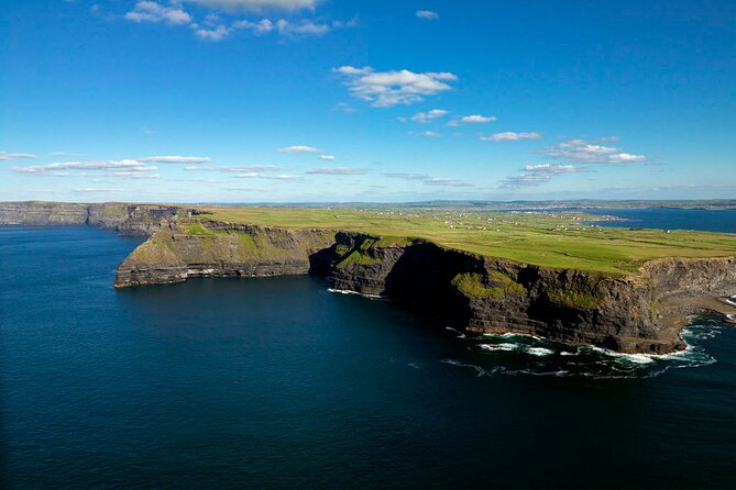 Scenic Flight Over Cliffs of Moher & Aran Islands.Guided. 35 Mins - Meeting and Pickup