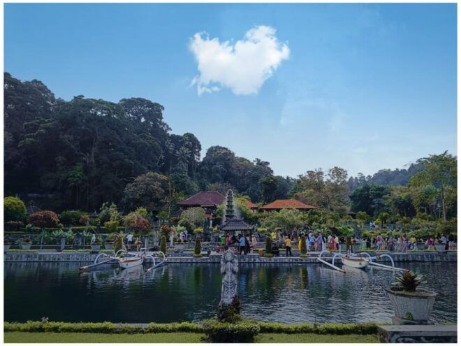 Scenic Heaven Gate: Lempuyang, Water Palace, Waterfall Tour - Important Information