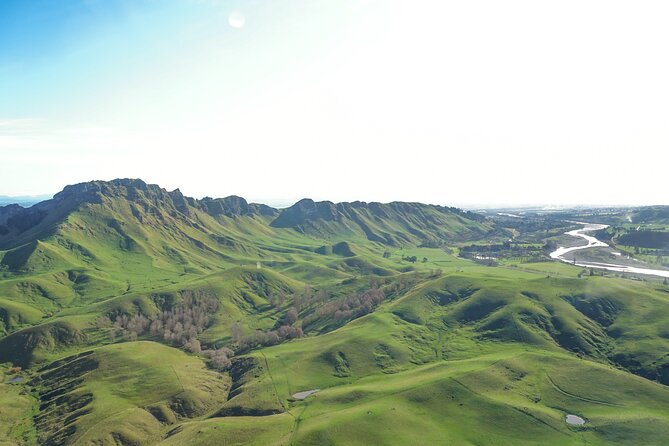 Scenic Helicopter Flights Over Napier and Hawkes Bay, New Zealand - Stunning Aerial Views of Napier