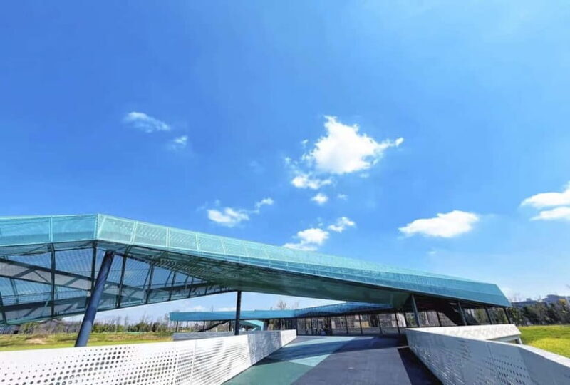 Scenic ride! Cycle around Chengdu on the Ecological Greenway - Discovering Chengdu on Two Wheels: An In-Depth Review