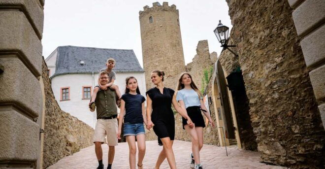 Scharfenstein Castle: Romans & Teutons Exhibit Entry Ticket - Directions and Meeting Point