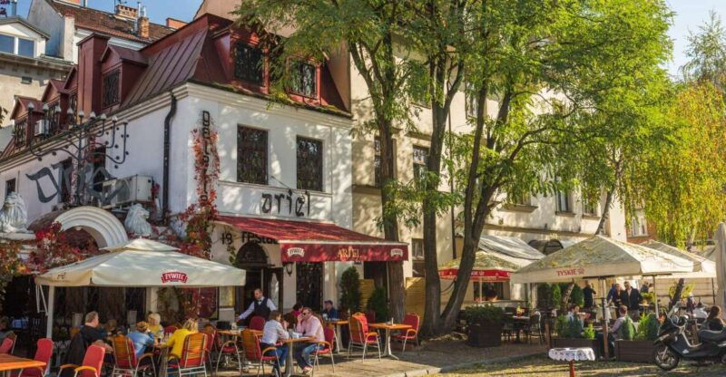 Schindler's Factory & Kazimierz Jewish Quarter Tour - The Walk Through Kazimierz: Past and Present