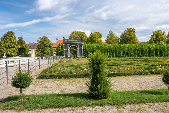 Schoenbrunn Palace Private Walking Tour in Vienna - What To Expect