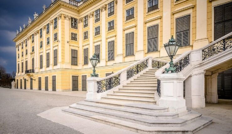 Schönbrunn Grand Tour: Private Skip-the-Line Walking Tour - Free Cancellation and Flexible Booking