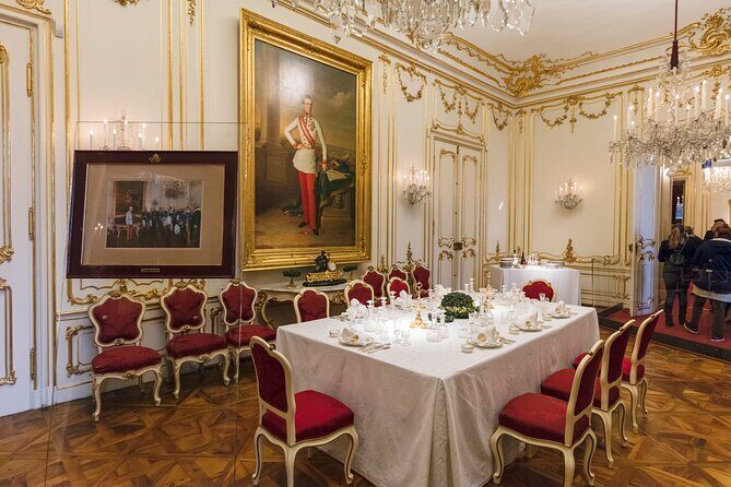 Schonbrunn Palace Fast Track Tour with Guide and Transfers - Who Should Consider This Tour?