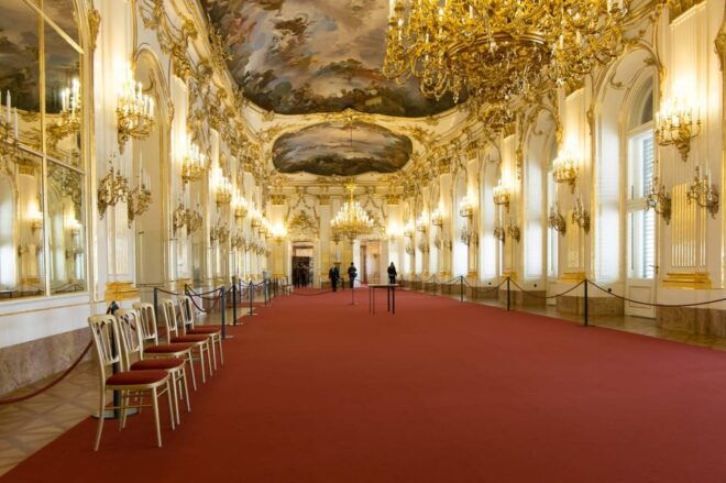 Schonbrunn Palace & Garden Tour With Hotel Pick up in Vienna - Customer Feedback