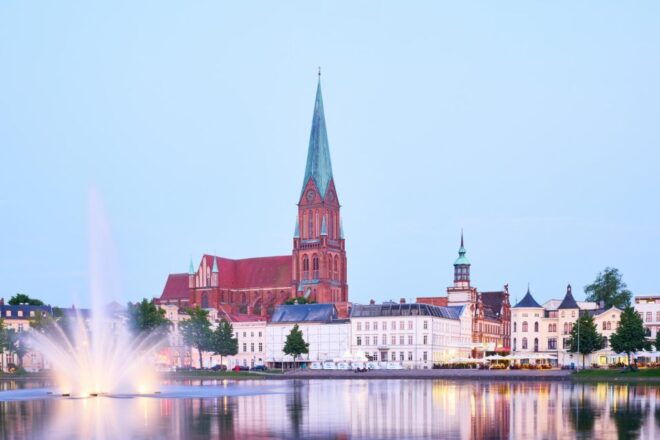 Schwerin: City Highlights Guided Tour - Pricing & Availability: Starting From SEK114 per Person