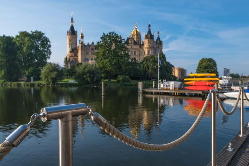 Schwerin: Express Walk with a Local - What Sets This Tour Apart