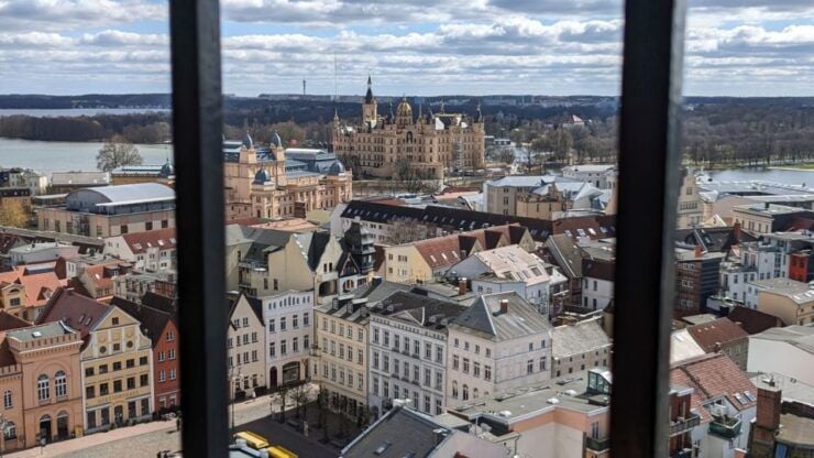 Schwerin: Old Town Highlights Self-guided Walk - Experience Highlights
