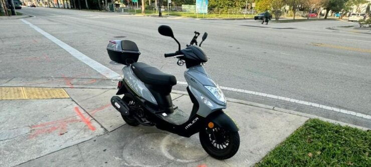 Scooter Dealer Miami - South Beach - Pricing and Duration