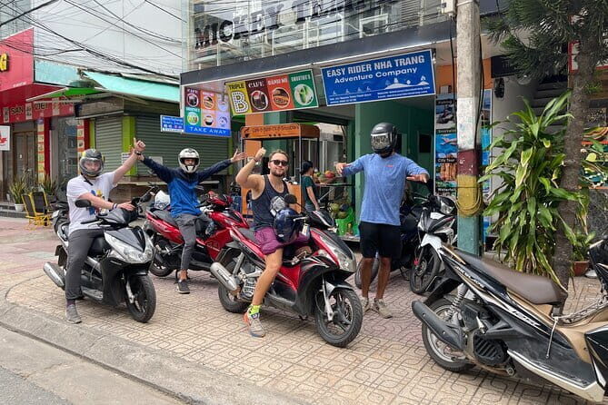 Scooter & Motorcycle Training Course 2hour - Authentic Experiences and Authentic Guides