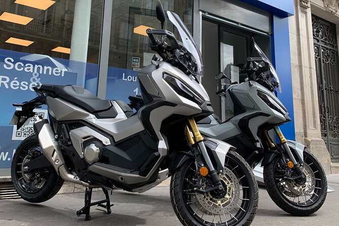 Scooter Rental X-Adv Honda  (A2 License) Paris - Accessibility and Services Provided