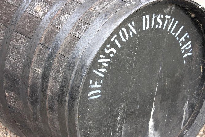 Scottish Whisky Distillery Tour - Tasting and Comparing Whiskies