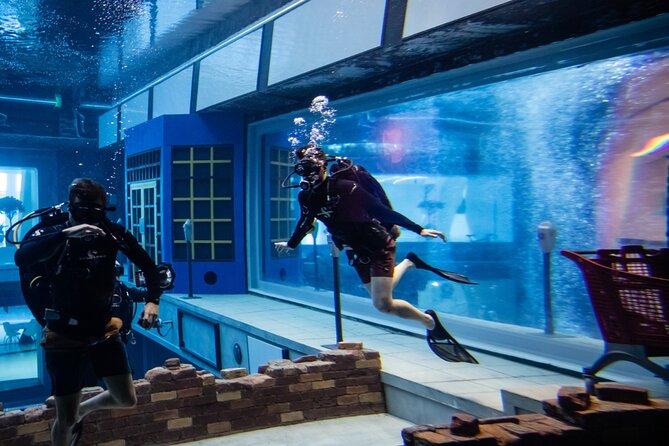 Scuba Diving at Deep Dive Dubai With Private Transport - Safety Measures and Precautions at Deep Dive Dubai