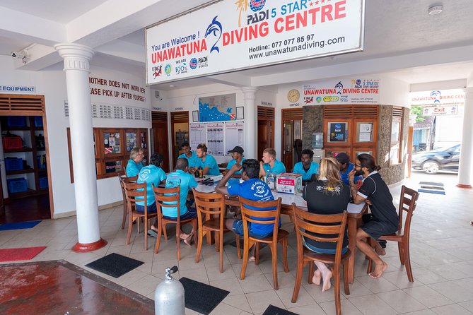 Scuba Diving For Beginners - Scuba Diving Safety Tips for Beginners