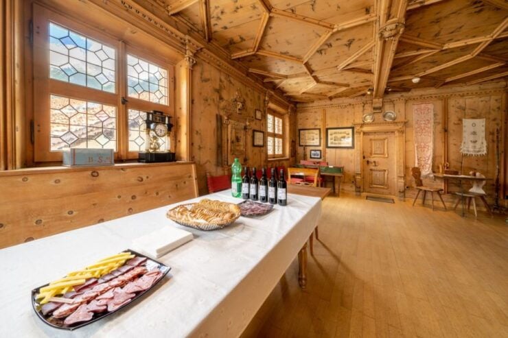 Scuol: 2.5-Hour Village Guided Walking Tour - Experience Highlights