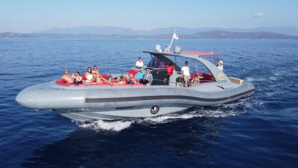 Sea Cruise on an Opera 53 Towards Bonifacio - Tips for an Enjoyable Experience