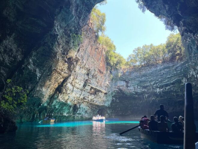 Sea Dream Tour: Melissani, Drogarati, Myrtos Beach - Discovering Drogarati Cave