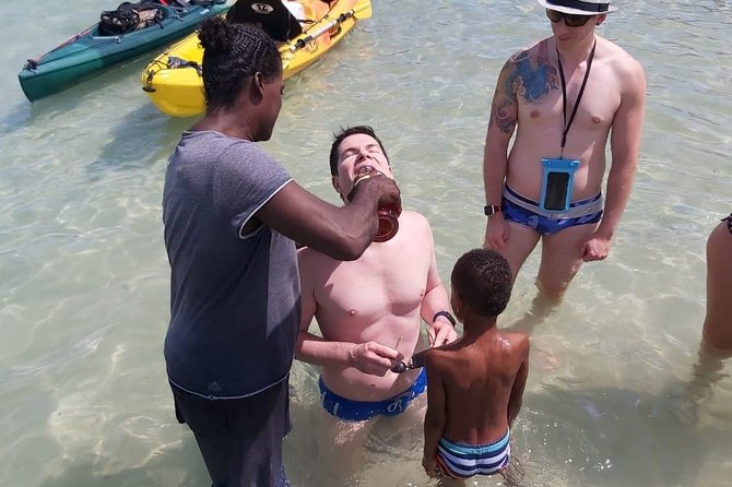 Sea Excursion in the Bays of Robert and Francois. - Meeting and Pickup