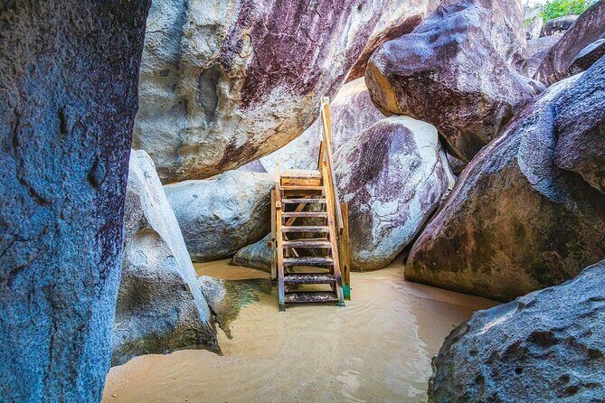 "Seas the Day!" Hop to iconic BVI islands and amazing snorkeling. - An Authentic, Flexible Day on the Water