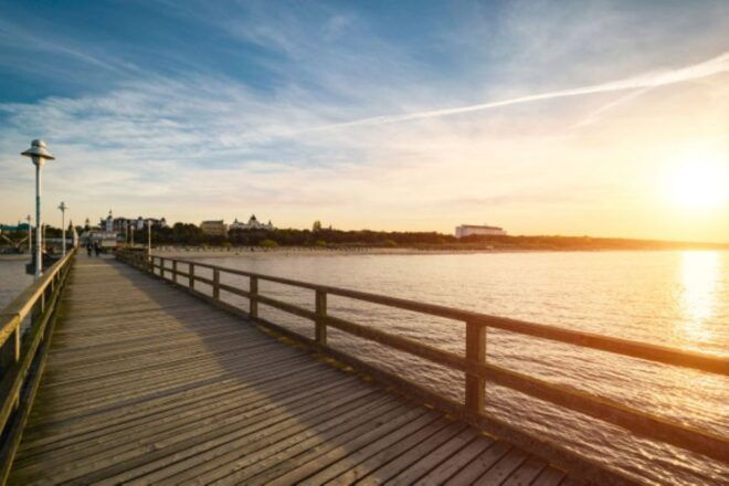 Seaside Resorts Tour - Travel Journey Sign Up