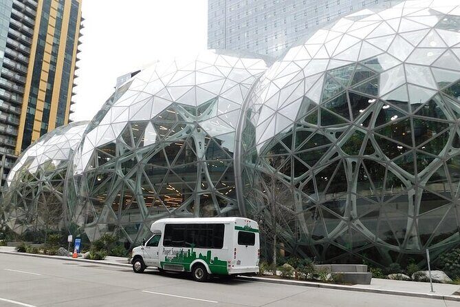 Seattle 2 Hour City Tour - Guides and Experience Quality