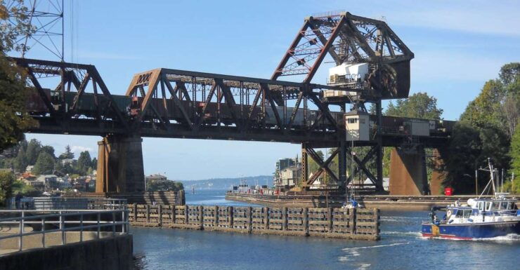 Seattle: Sightseeing Bus Tour With the Ballard Locks - Tour Highlights