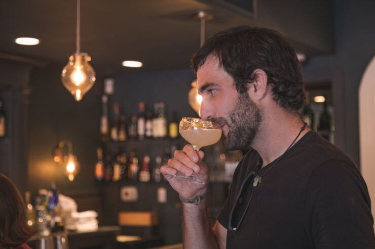 Seattle: Walking Tour With Craft Cocktails & Spirits Tasting - Experience Highlights