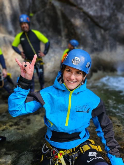 Seattle: Waterfall Canyoning Adventure Photo Package! - Canyoneering Experience